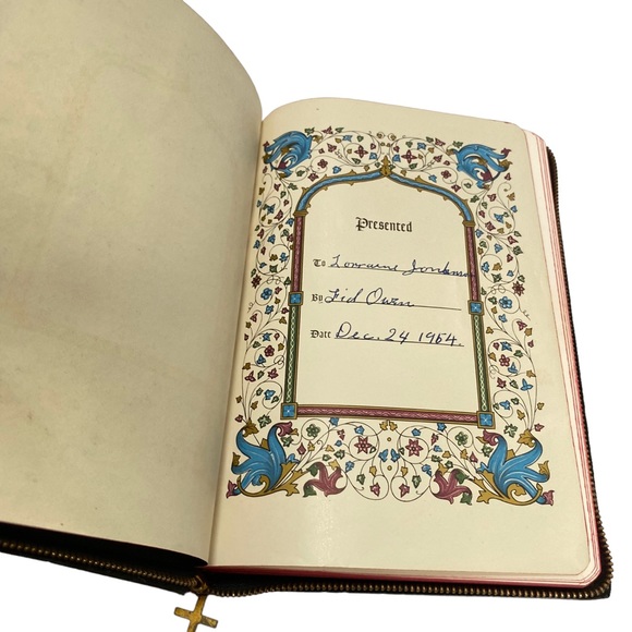 Vintage 50s WorldBible Black Leather Zippered Red Letter Edition RLE - Picture 11 of 15